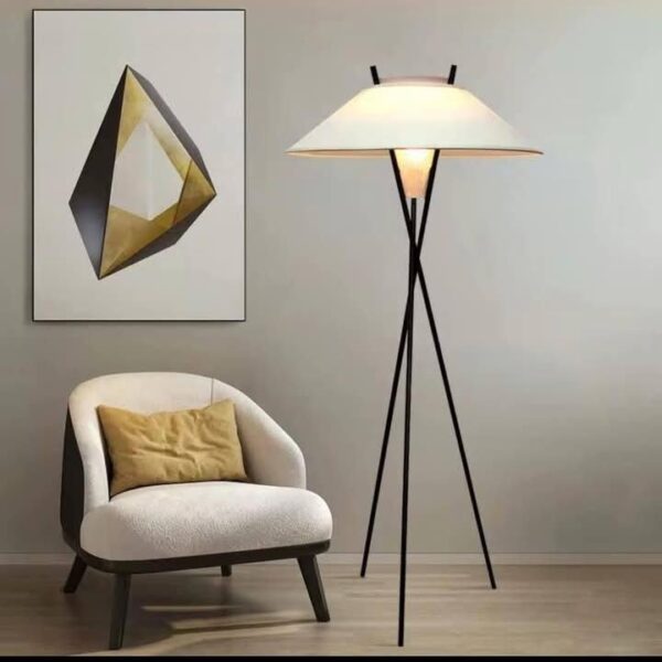 Tripod Floor Light